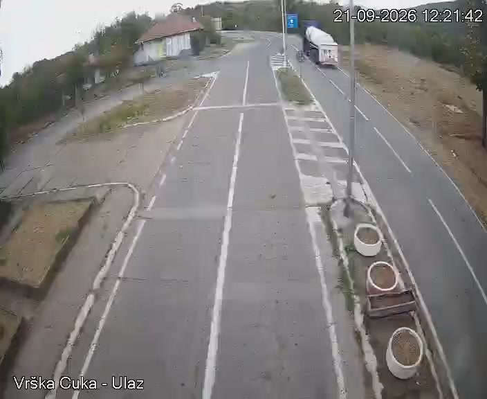 Vrška Čuka (Serbia) — entry lane, seen from BG→RS — webcam